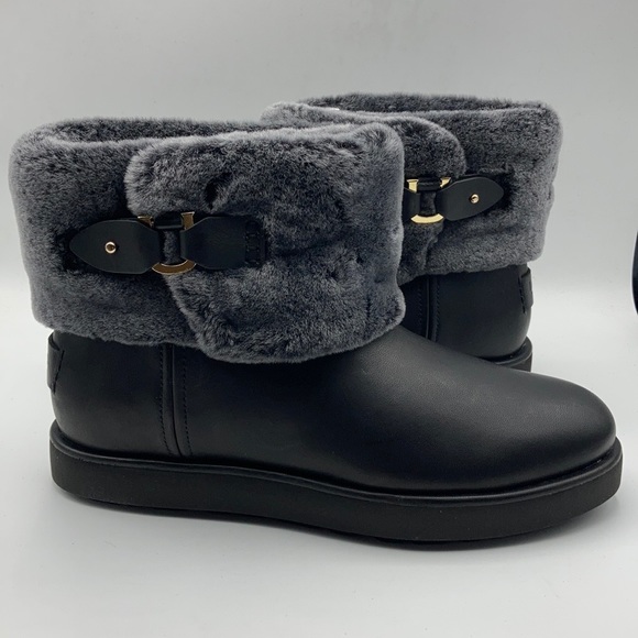 UGG Classic Black Berge Mini Suede Boots - Picture 1 of 6
